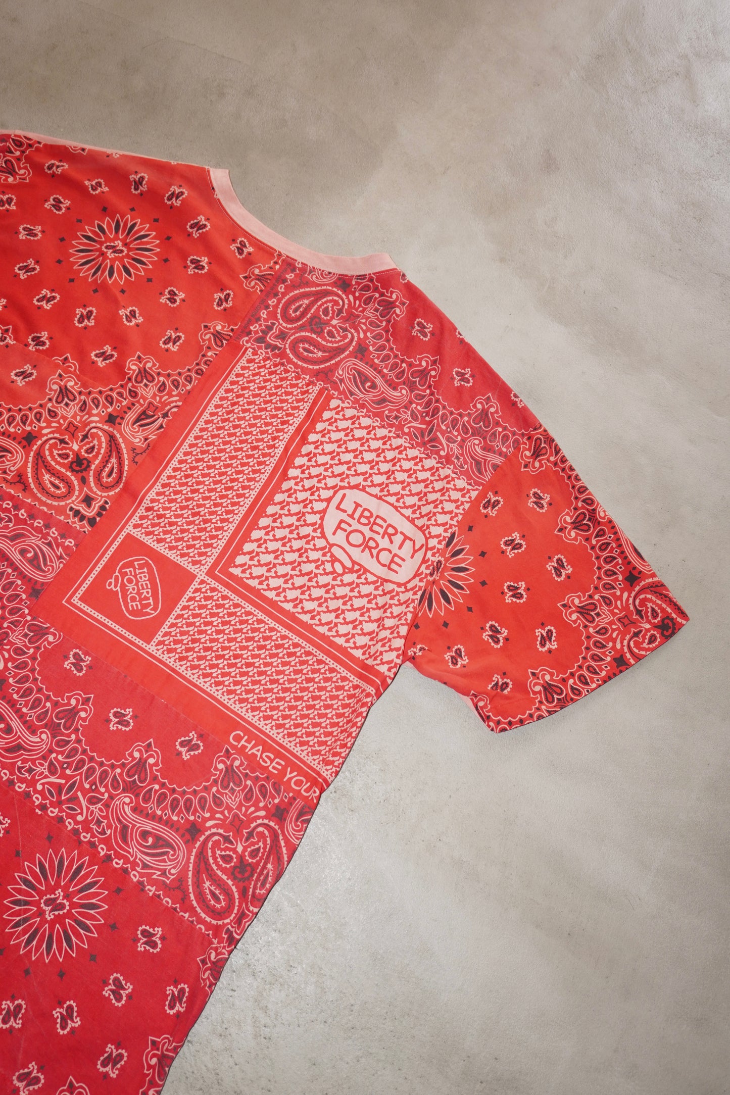 BANDANNA PATCHWORK T-SHIRT (PINK)