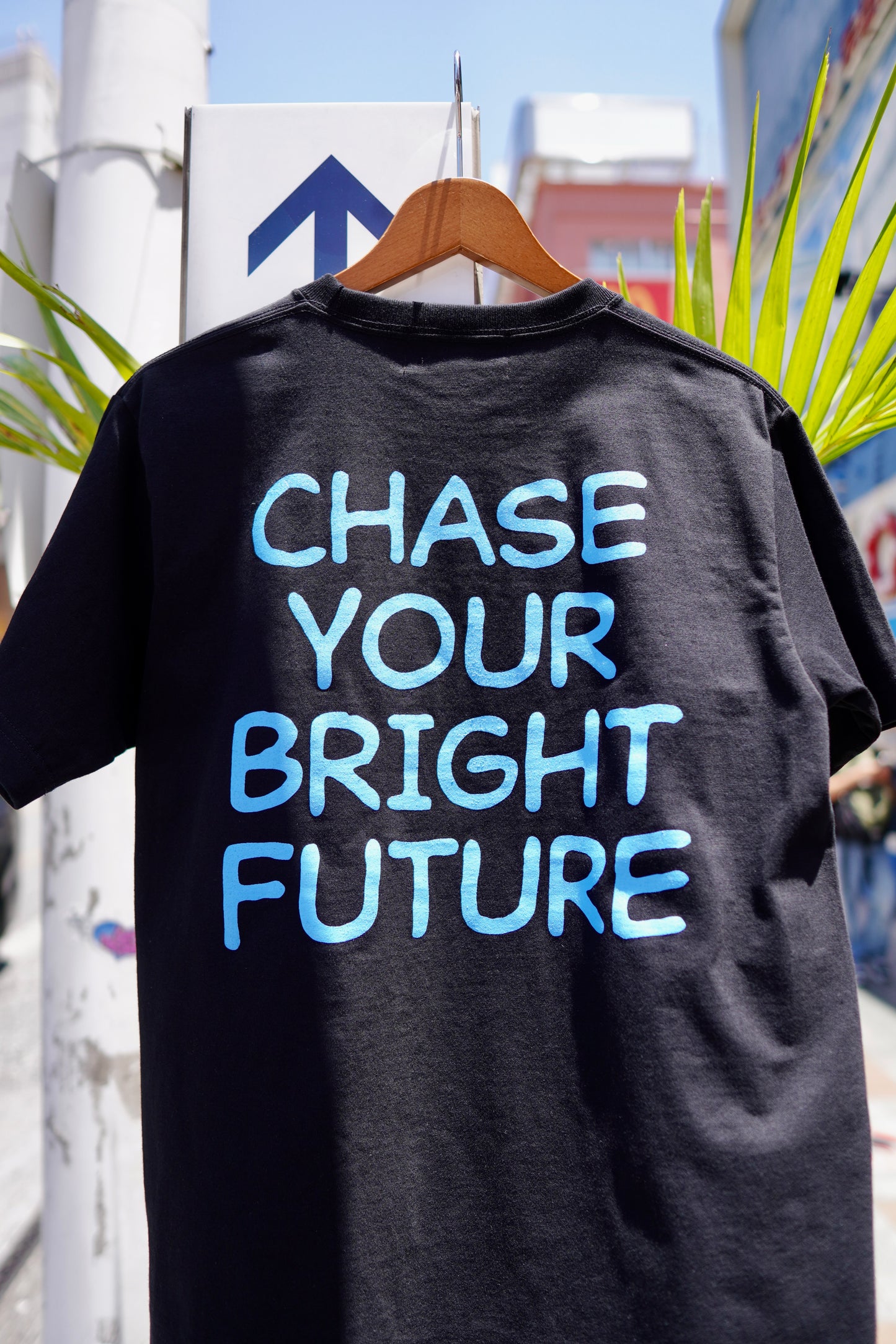STANDARD T-SHIRT
