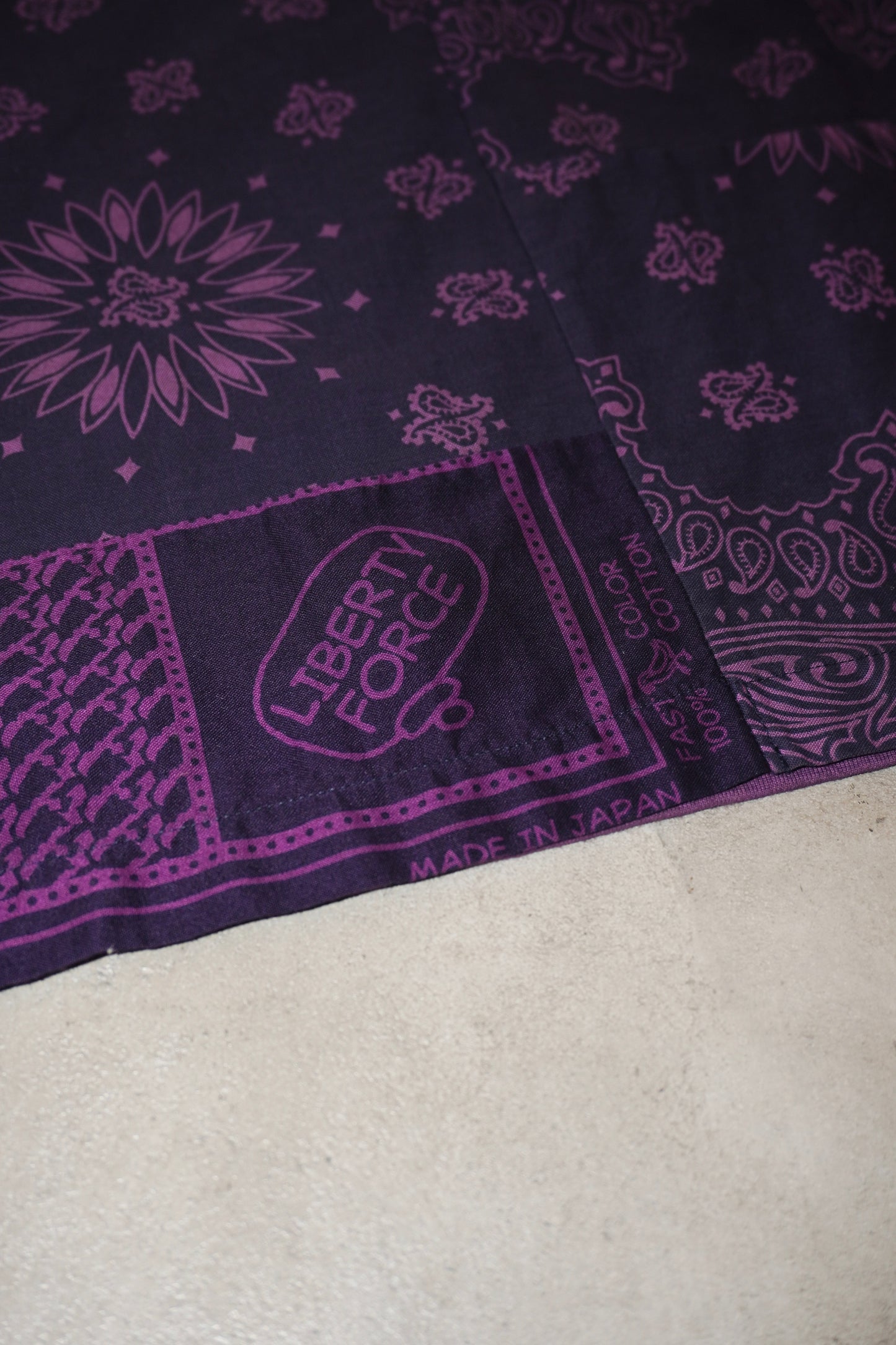 BANDANNA PATCHWORK T-SHIRT (PURPLE)