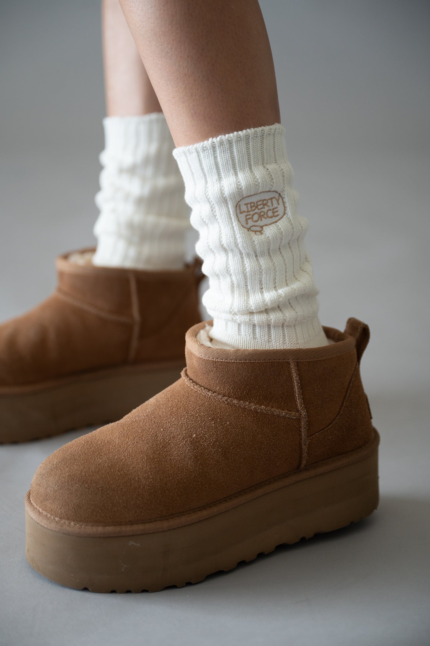 【Tabio別注・男女兼用】LIBERTY FORCE ロゴルーズソックス