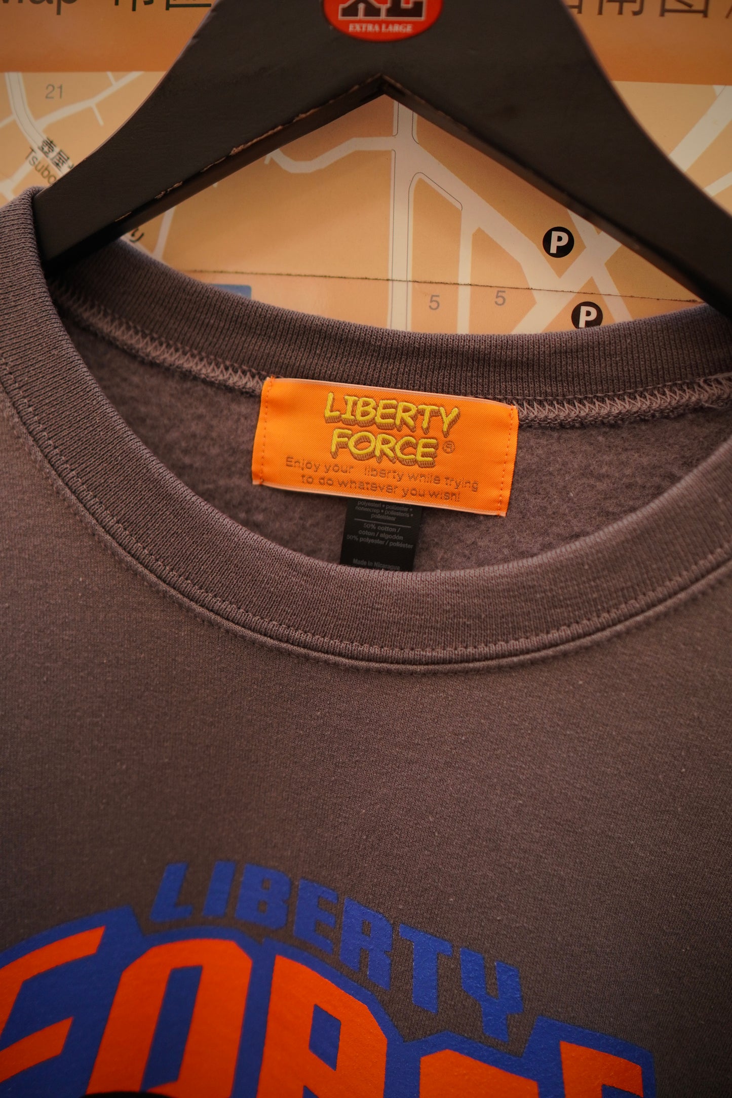 BUTTERFLY CREW NECK SWEATSHIRTS 【2/7までの限定販売】