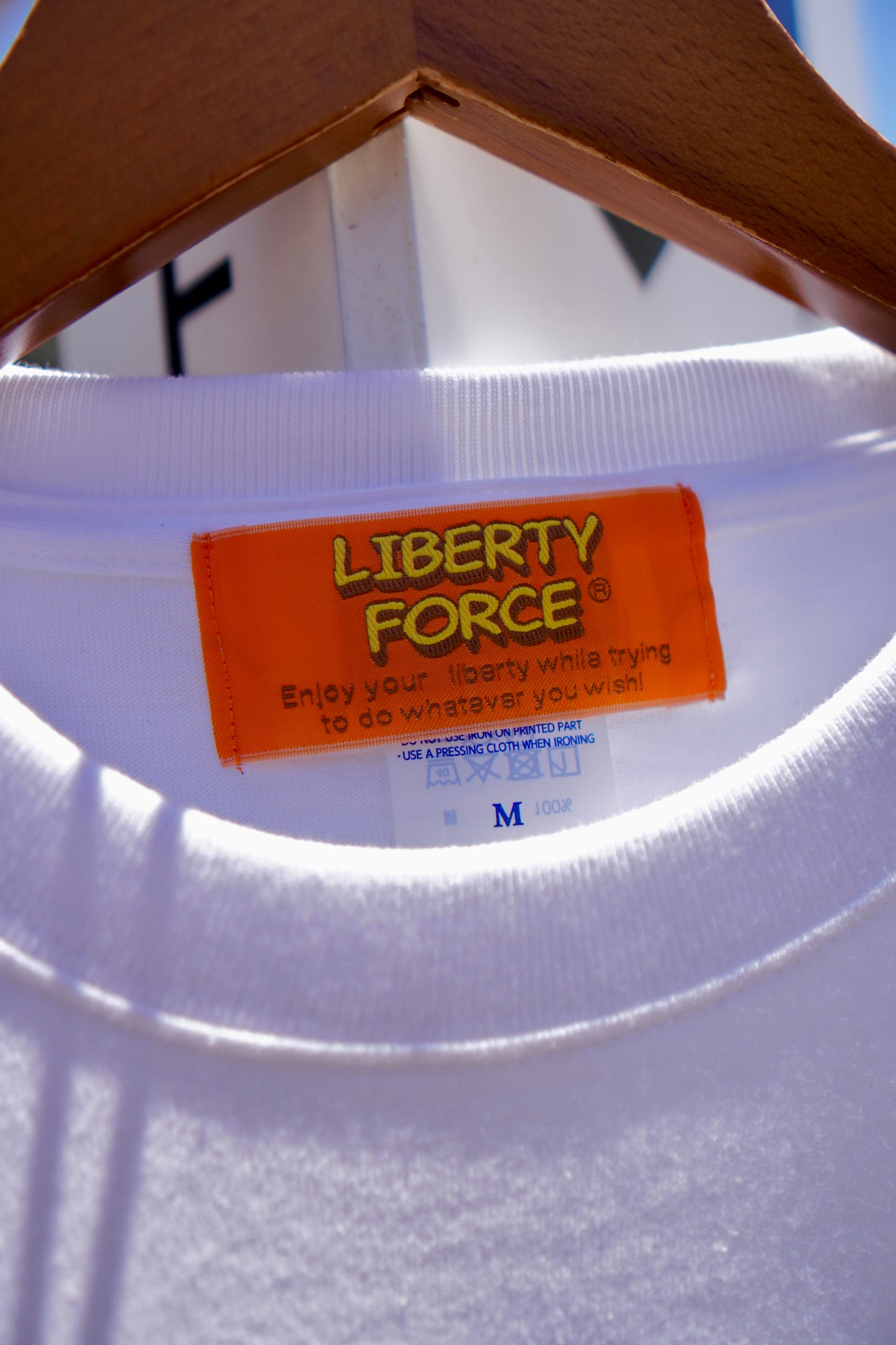 STANDARD T-SHIRT