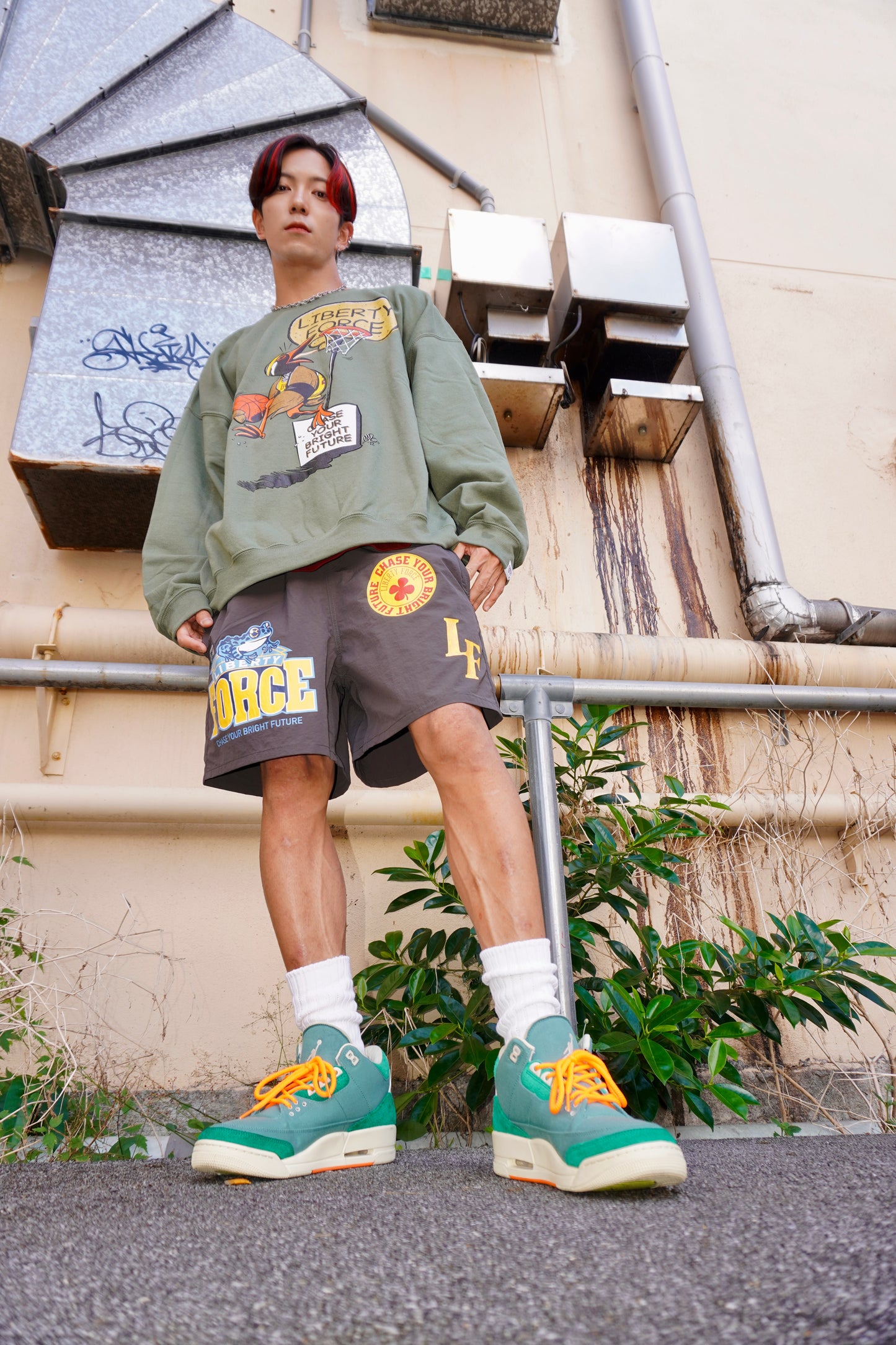 YANBARUKUINA CREW NECK SWEATSHIRTS