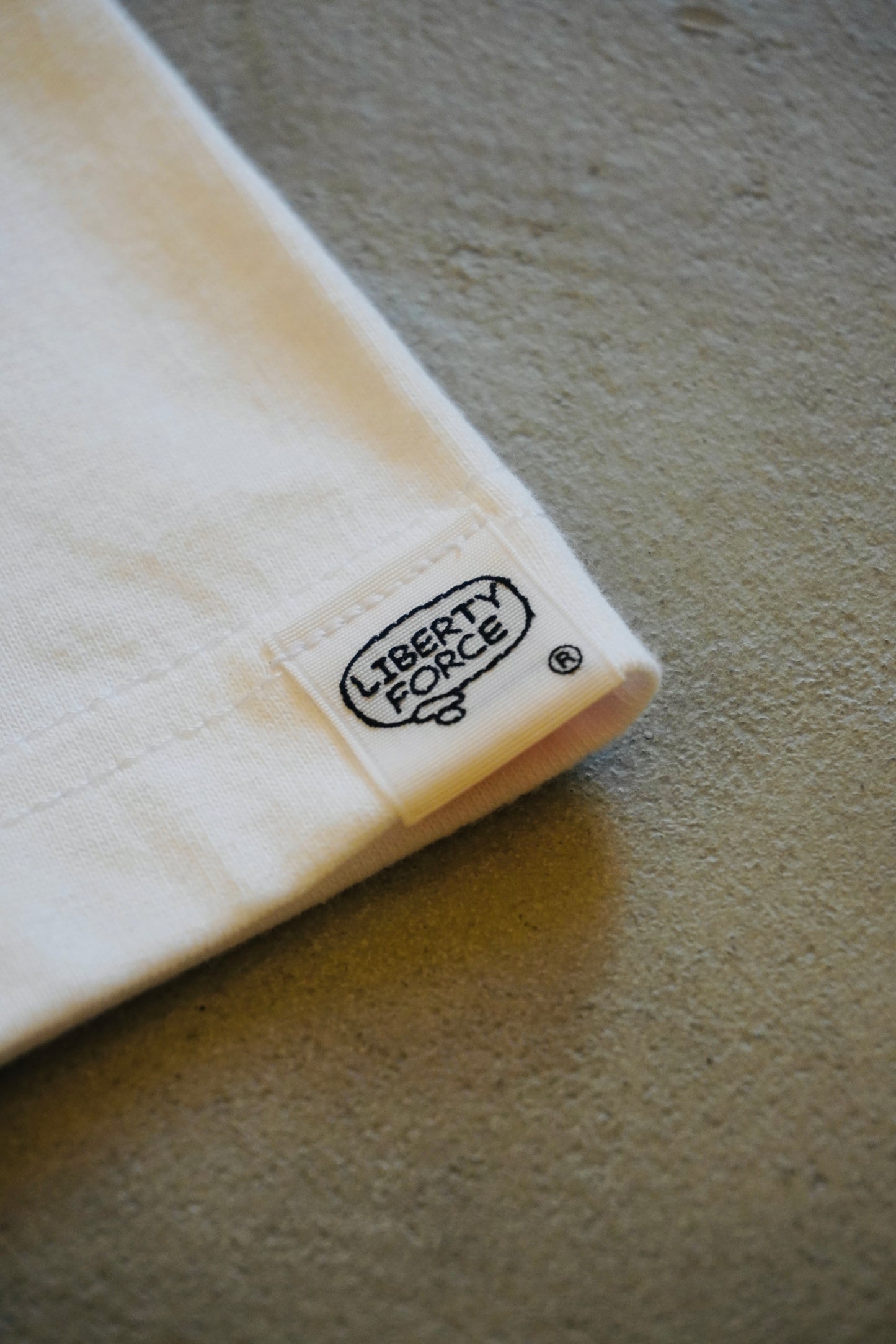 STANDARD T-SHIRT