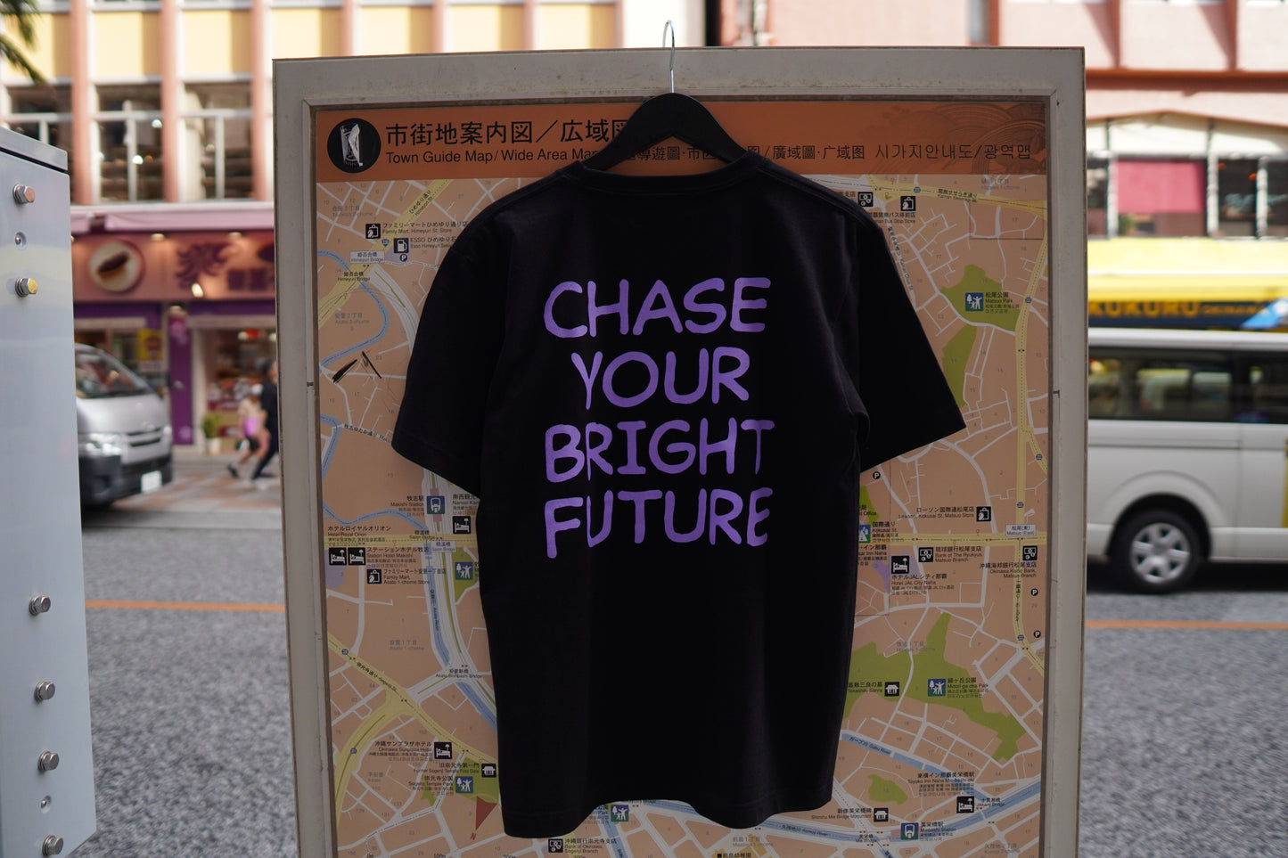 STANDARD T-SHIRT