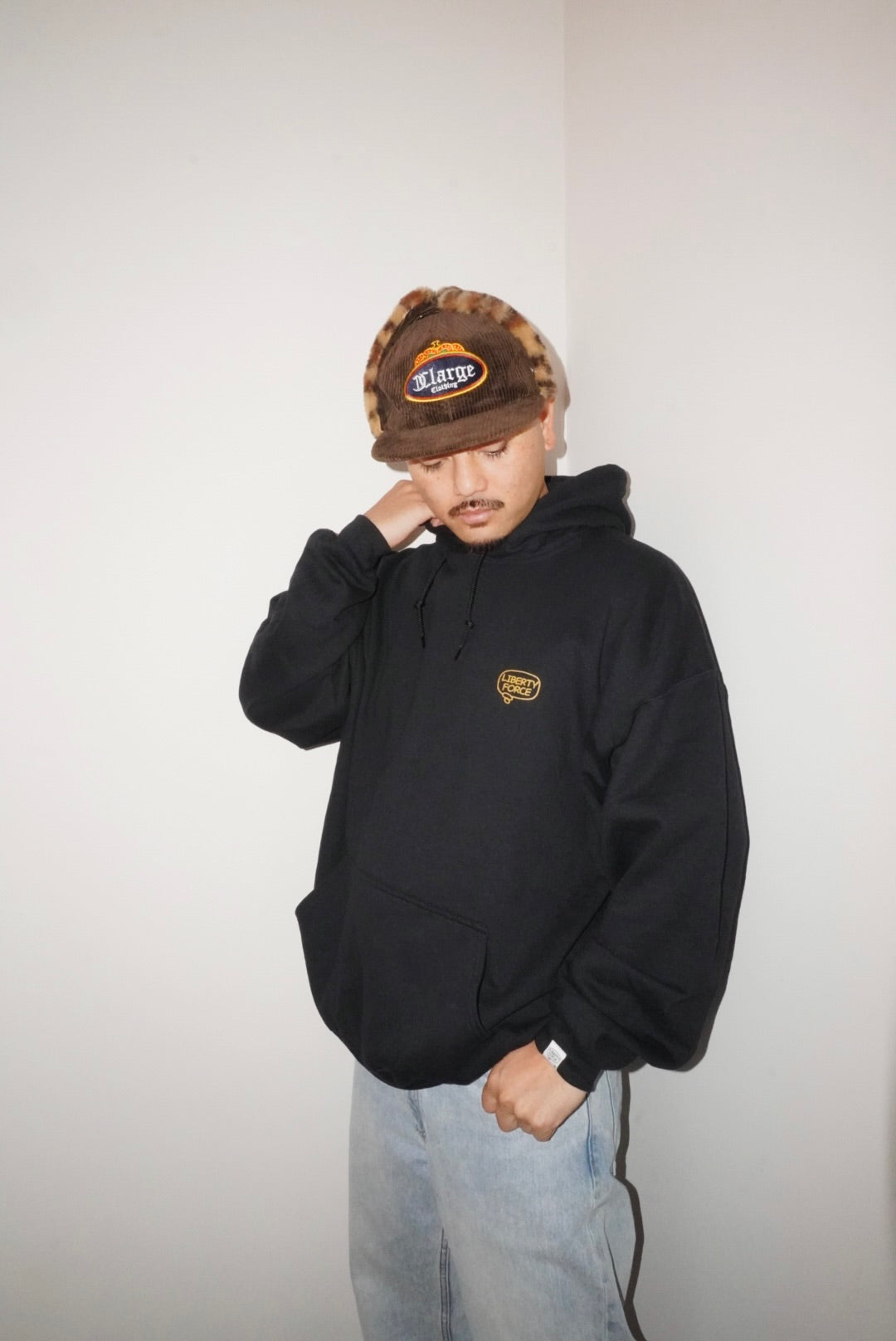 STANDARD HOODIE 【12/7までの限定販売】