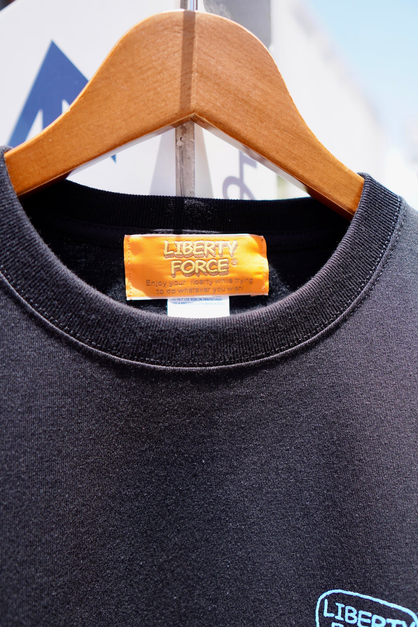 STANDARD T-SHIRT