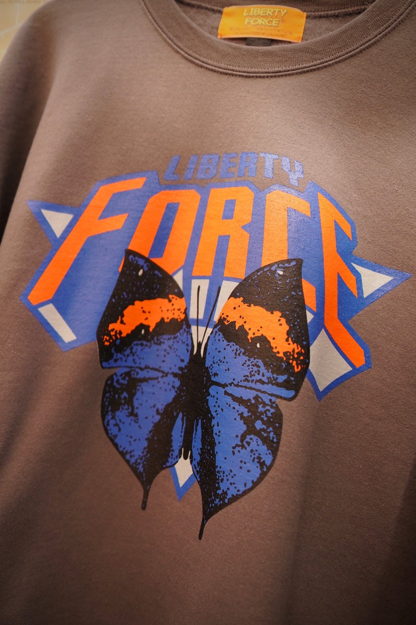 BUTTERFLY CREW NECK SWEATSHIRTS 【2/7までの限定販売】