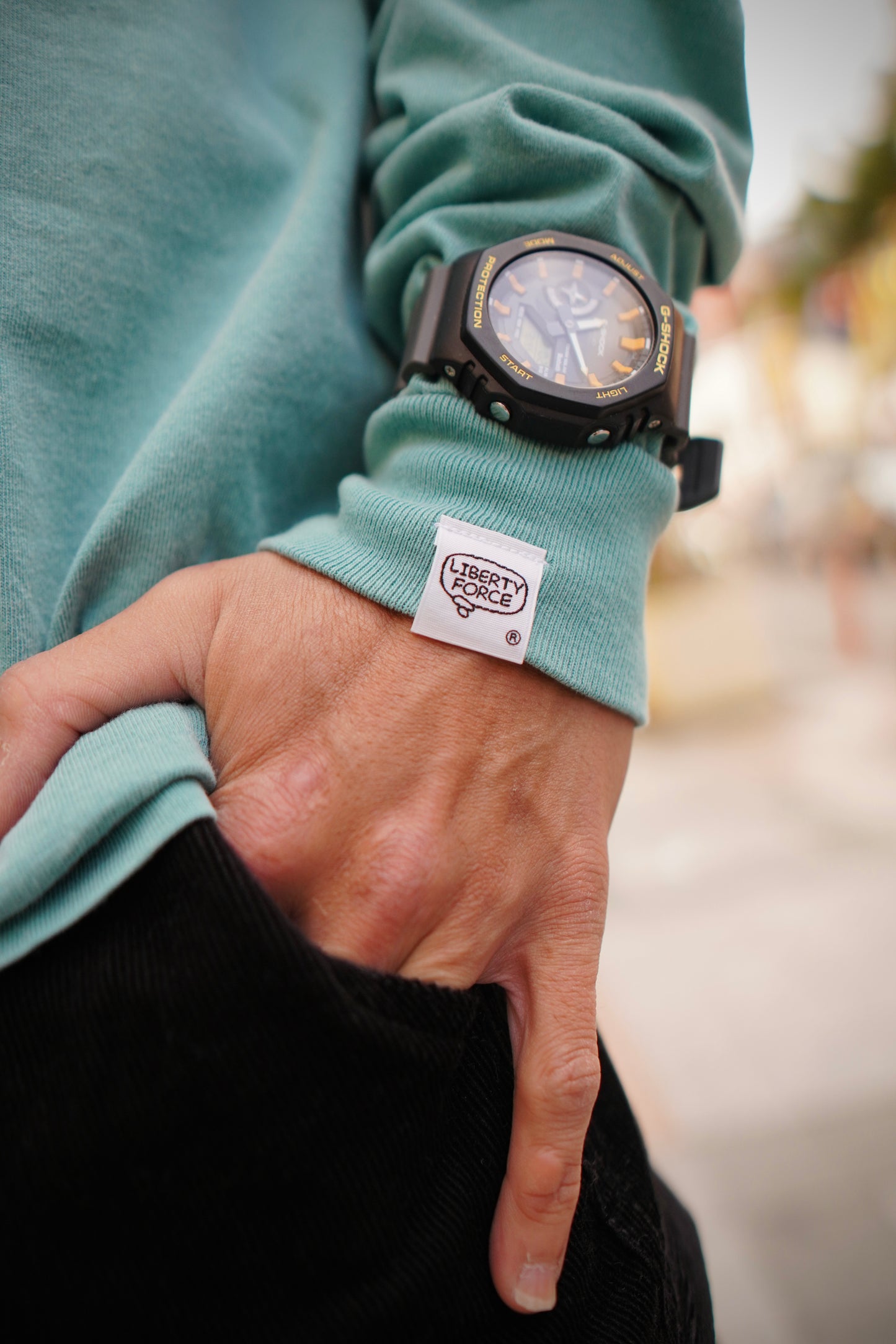 BUTTERFLY LONG SLEEVE T-SHIRT 【2/7までの限定販売】